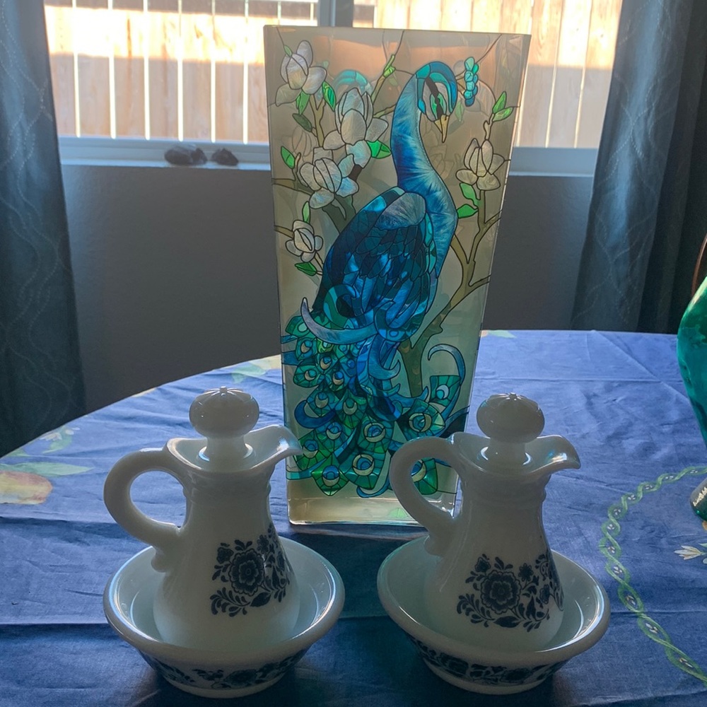 Avon pitcher & bowl set